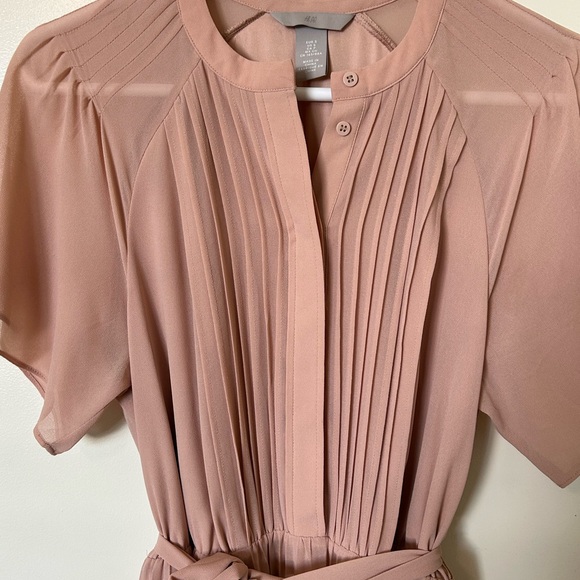 Brand new dress worn once. Size small. Elegant and very flattering! - Picture 3 of 3